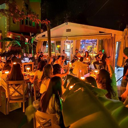Banana Alacati Food & Stay - Adults Only Exteriör bild