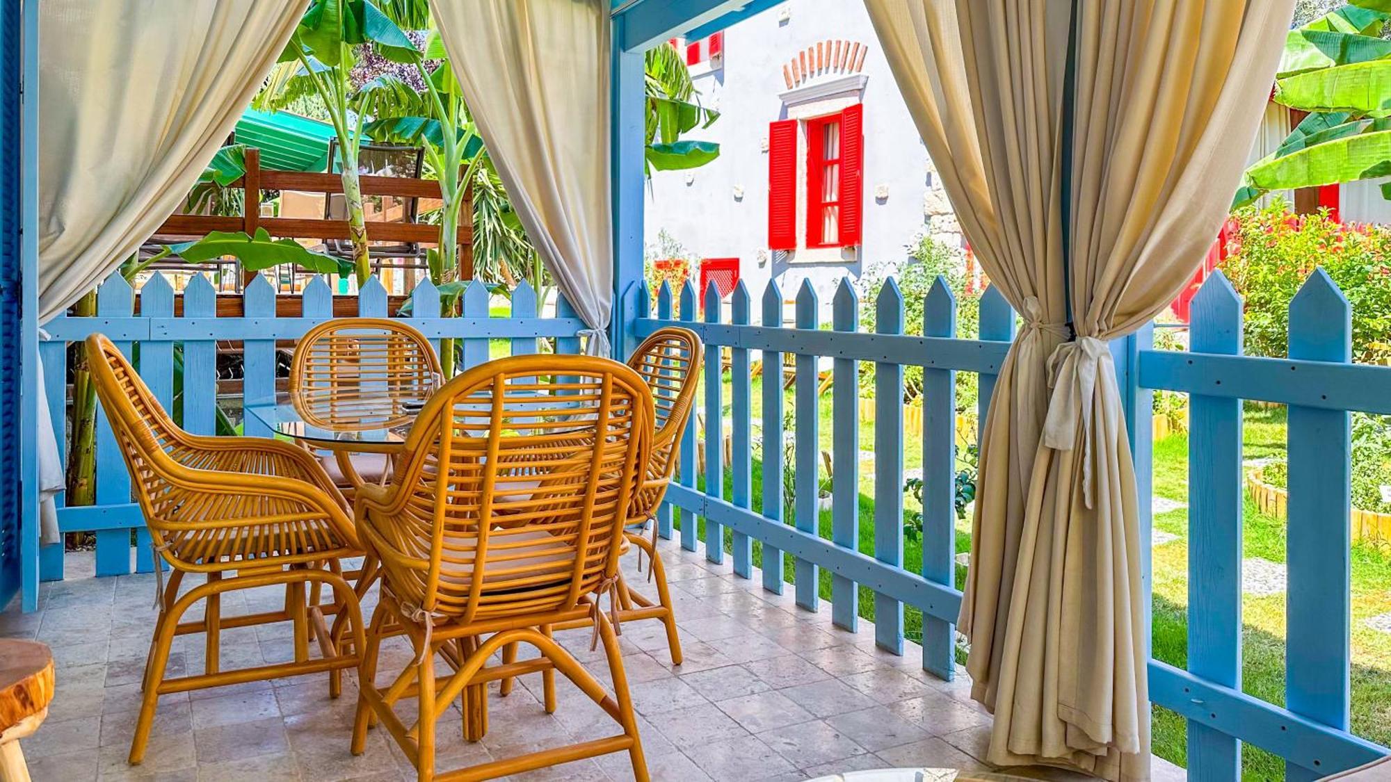 Banana Alacati Food & Stay - Adults Only Exteriör bild