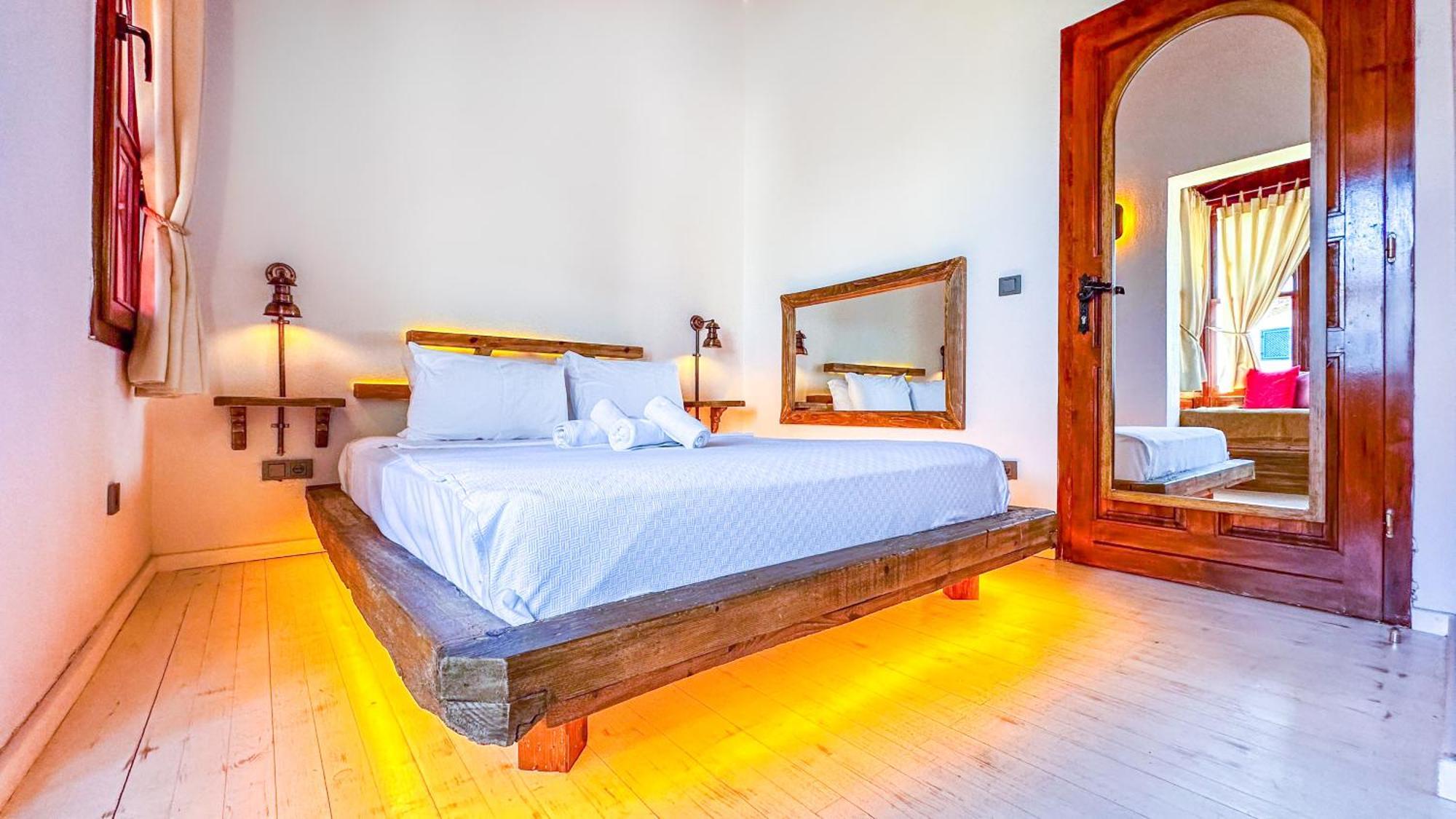 Banana Alacati Food & Stay - Adults Only Rum bild