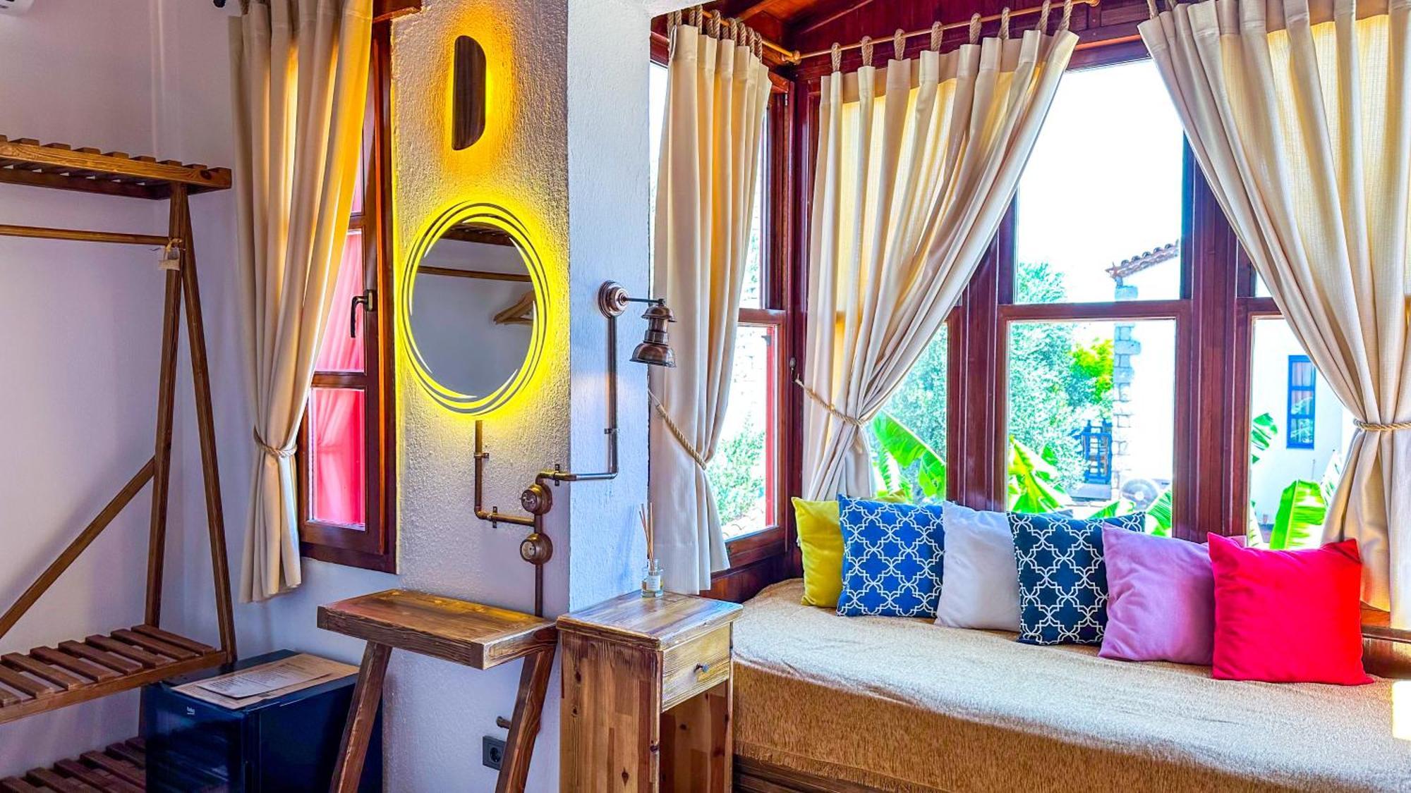 Banana Alacati Food & Stay - Adults Only Rum bild