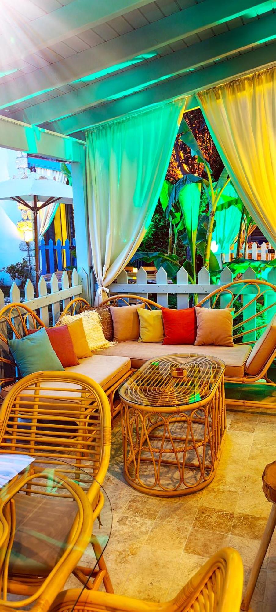 Banana Alacati Food & Stay - Adults Only Rum bild